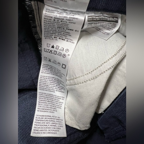 LEVI’S Wedgie Straight Fit Corduroy Pants Navy Blue 26 - Picture 13 of 14